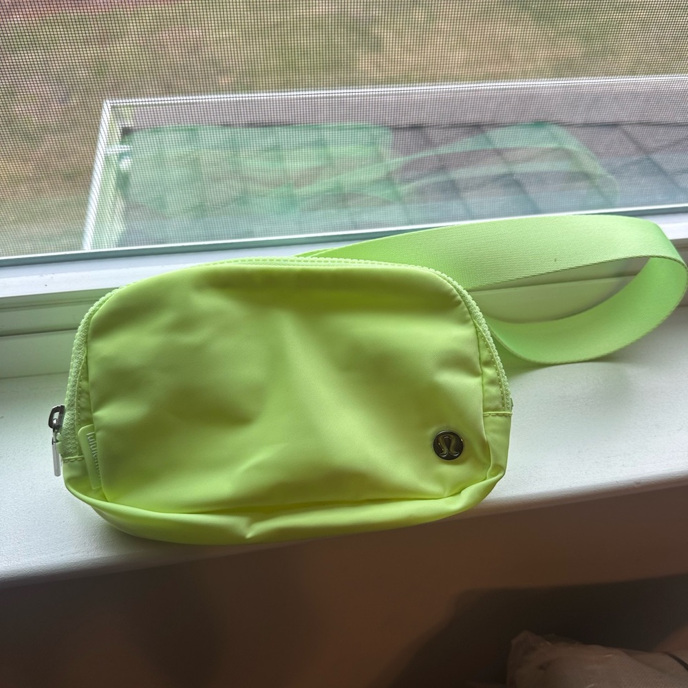 Neon Green Lululemon Beltbag